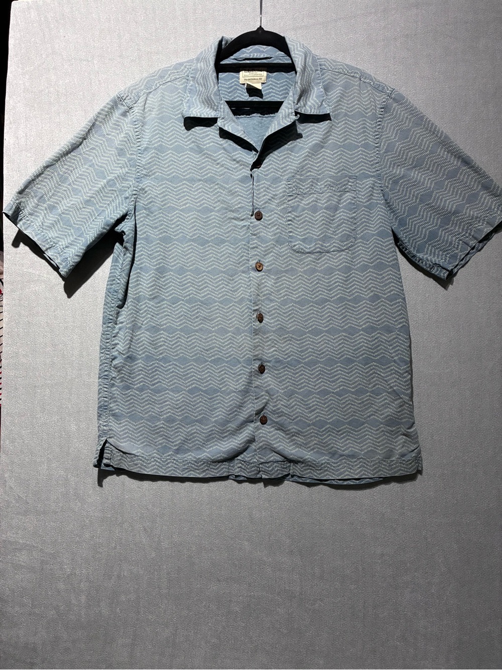 L.L. Bean Men S Tropics Short Sleeve Print Shirt Blue Chevron 300229 Regular